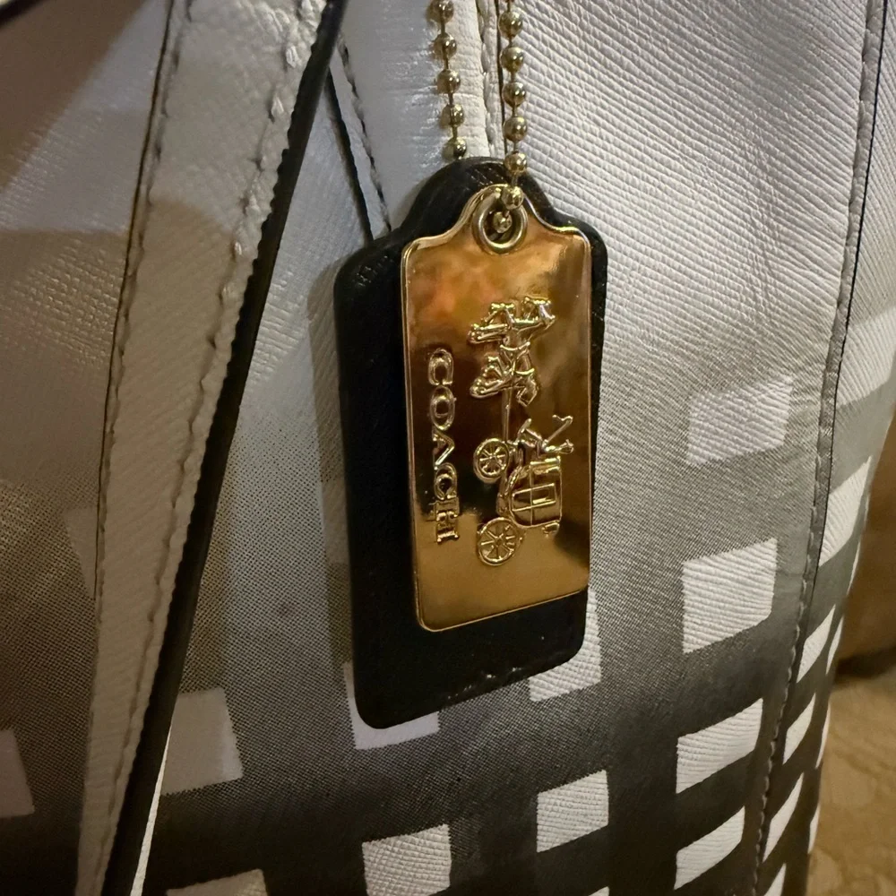 Coach Madison East West Tote Gingham Black & White Print Saffiano Leather - Picture 4 of 17